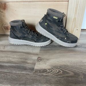 Hey Dude Kids Camo Boots - Gray and Black